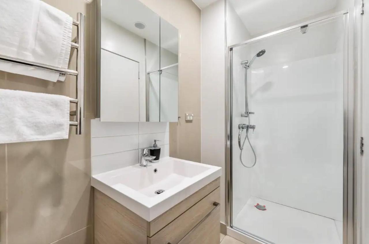 Skytower View And Seaview 2 Bedroom Apartment Auckland Esterno foto